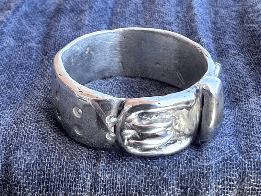 Large Buckle Belt Ring
