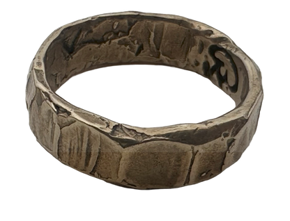 Large Narrow Band