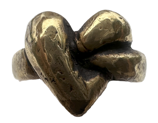 Medium Knotted Heart Ring